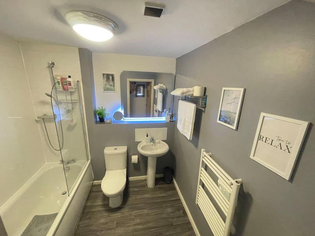 Cityfront Cosy Apt Near City Centre & Etihad Stadium, Free Parking Manchester Exterior photo
